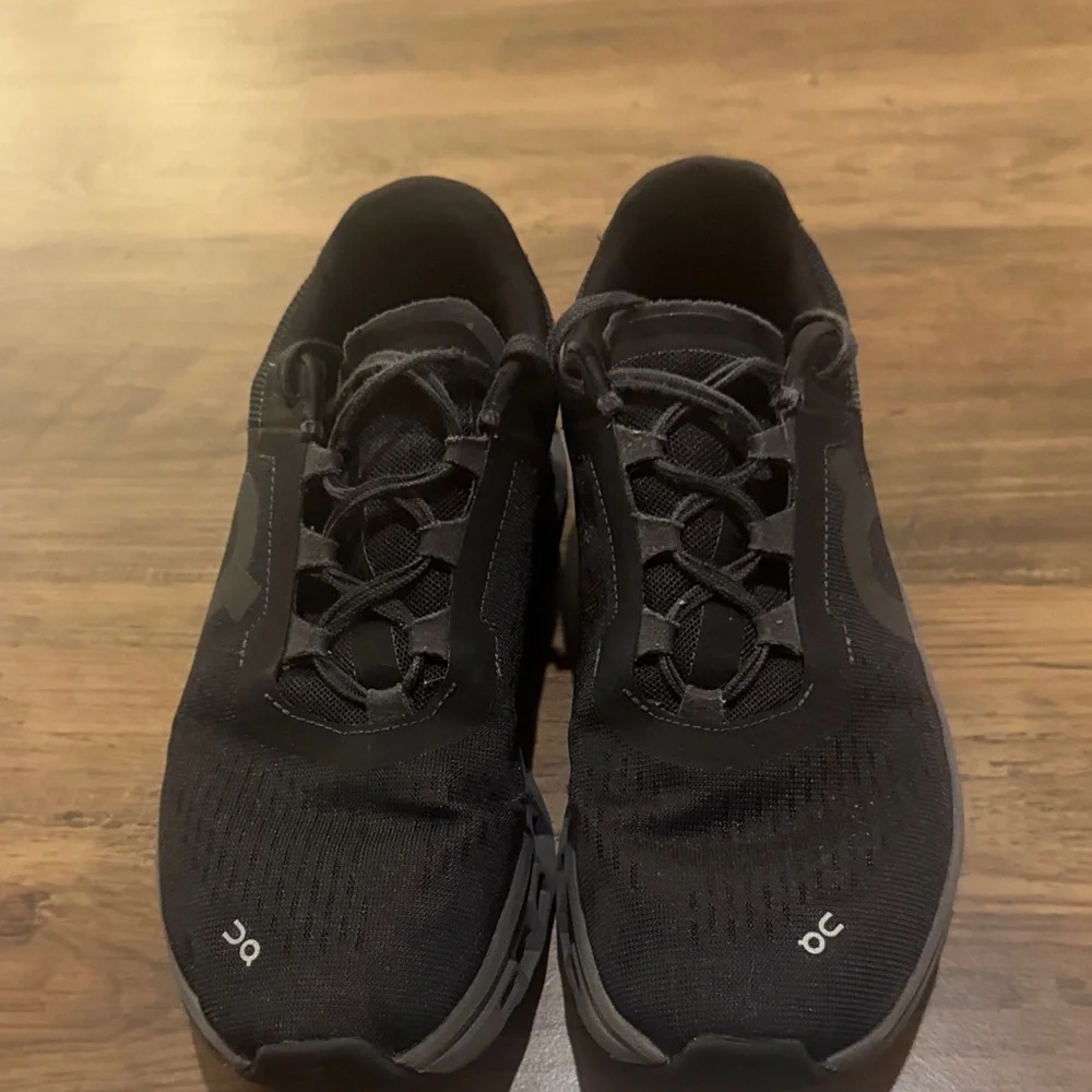 On Running  Women Running Shoes - Picture 6 of 10